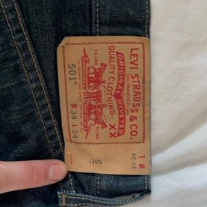 Levi’s 501 in brand new condition. Dark blue. 34x34 W L